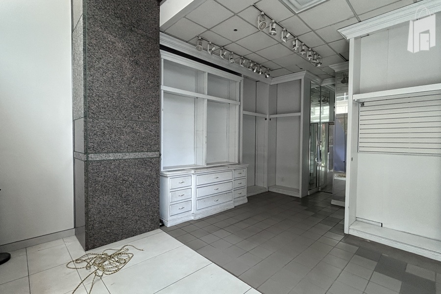 Retail Unit