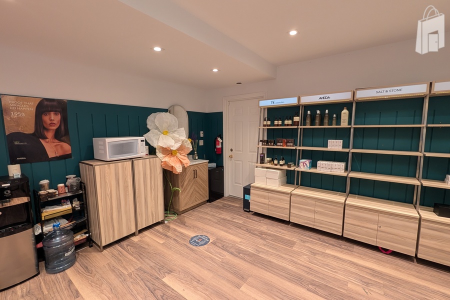 Retail Unit