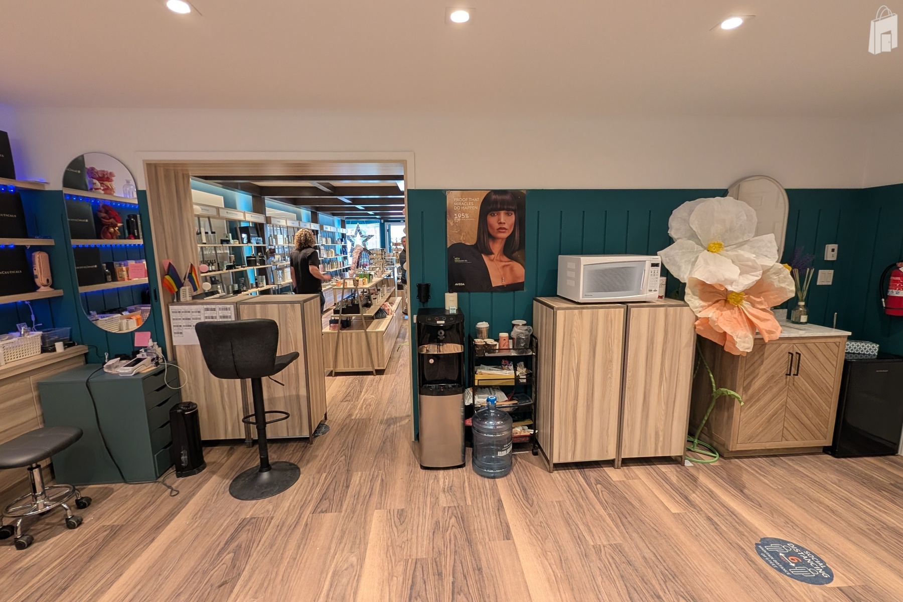Retail Unit