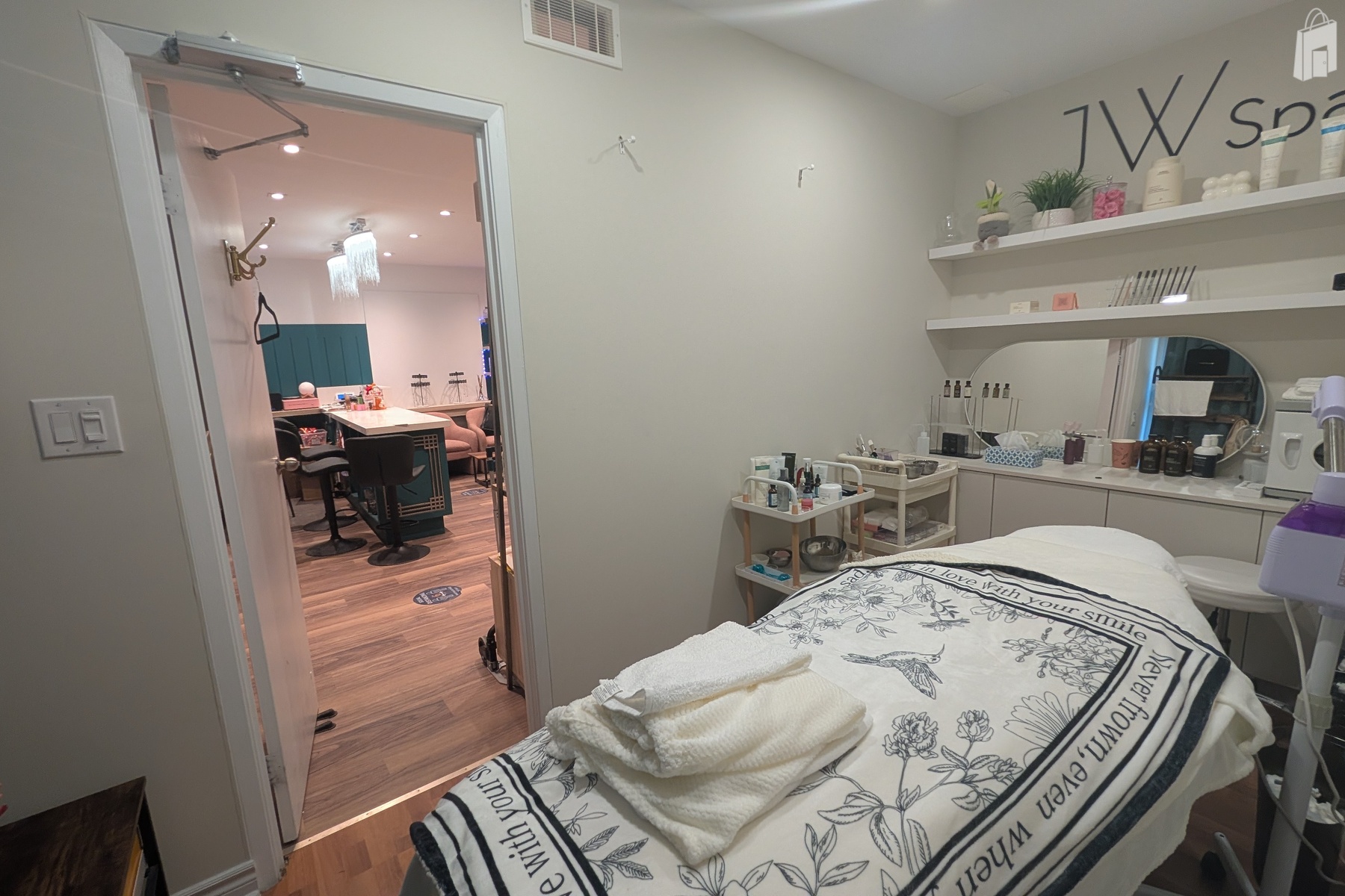 Retail Unit